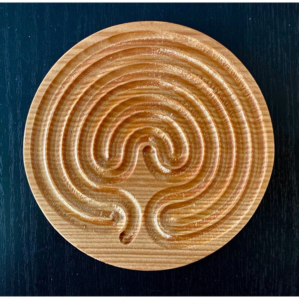 Classical Finger Labyrinth